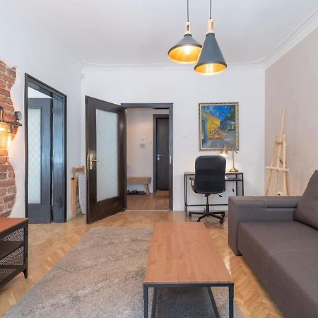Sophisticated Gem With Private Parking Apartment София Екстериор снимка