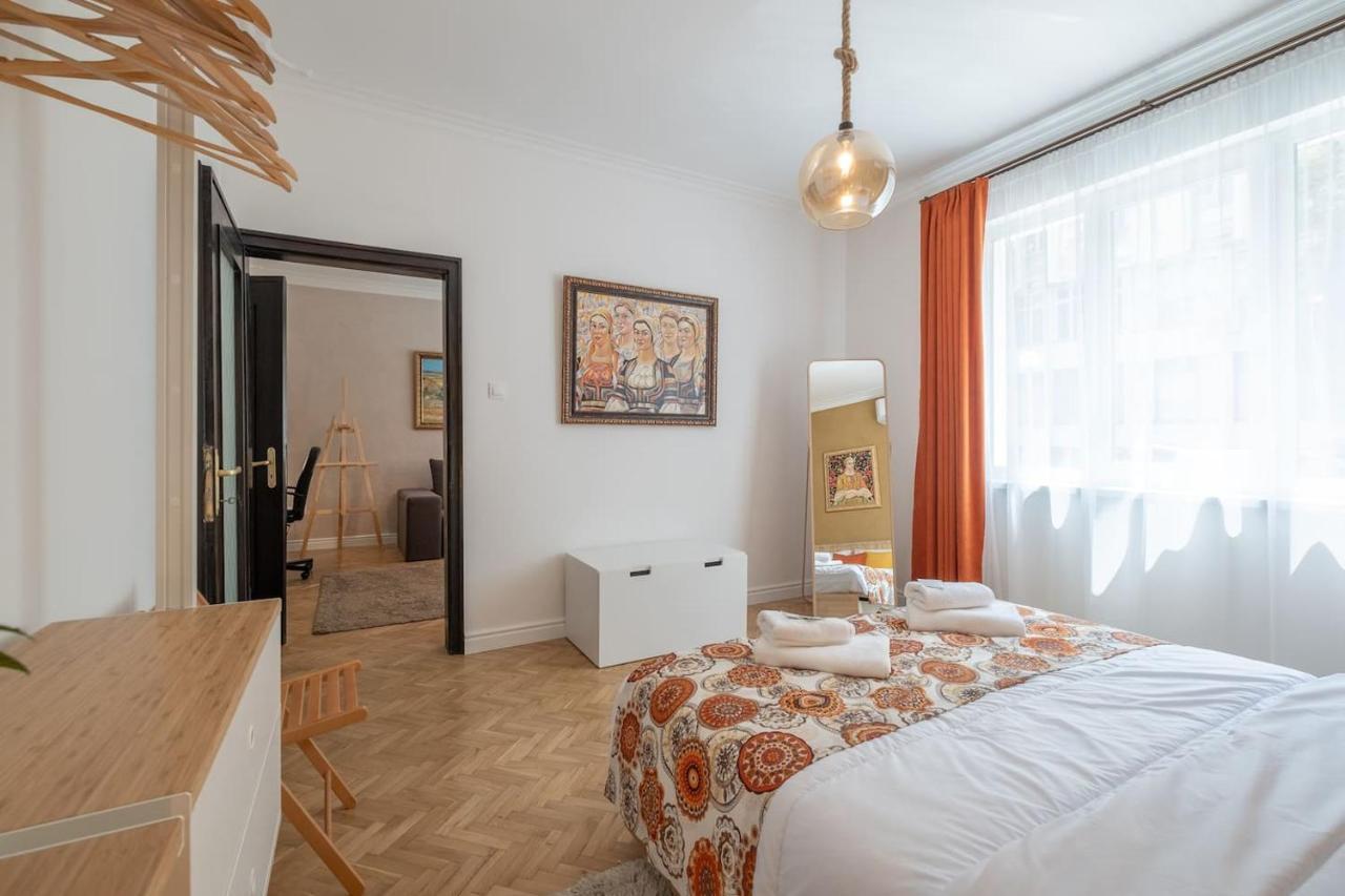 Sophisticated Gem With Private Parking Apartment София Екстериор снимка