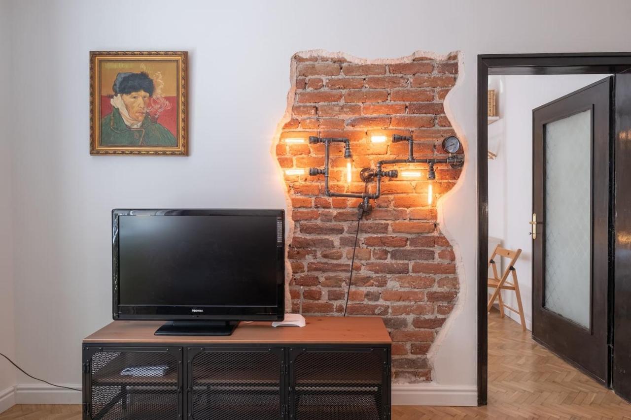 Sophisticated Gem With Private Parking Apartment София Екстериор снимка