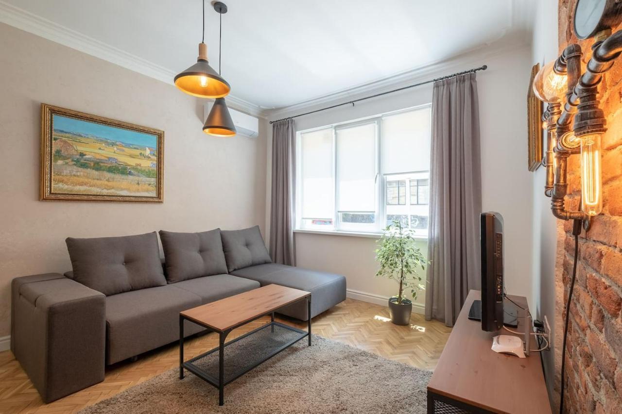 Sophisticated Gem With Private Parking Apartment София Екстериор снимка