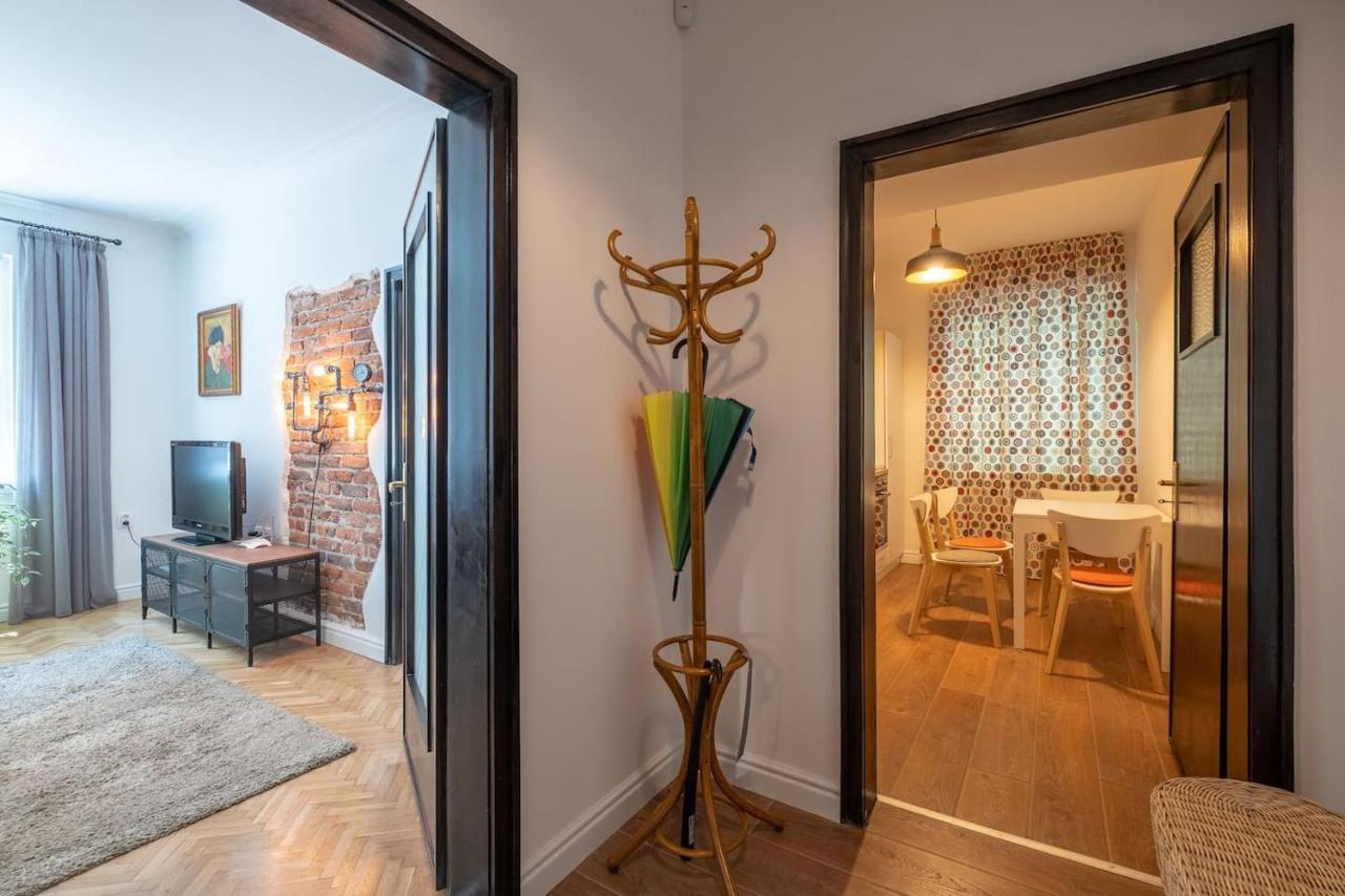 Sophisticated Gem With Private Parking Apartment София Екстериор снимка